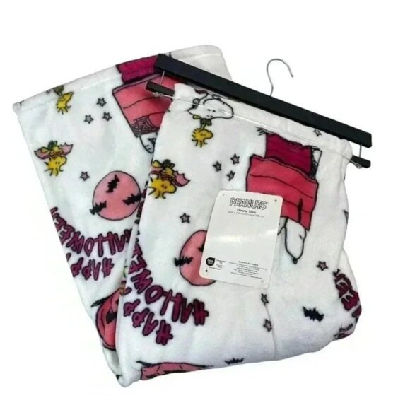 PEANUTS Snoopy Woodstock Halloween Throw Blanket 50x70 Boo Moon Bats - Picture 1 of 5